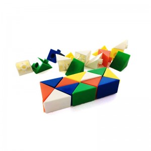 Triangle Linking Cubes Set 